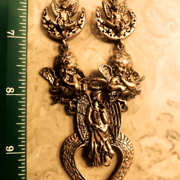 Gold Angelic Necklace purchased in Dallas Texas over 30 years ago, ❤️ - Picture 16 of 16